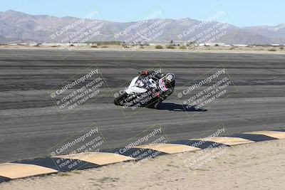media/Jan-16-2026-CVMA Friday Practice (Fri) [[6f2bf47531]]/5-Racer 4-Trackday1/Session 2 (Bowl)/